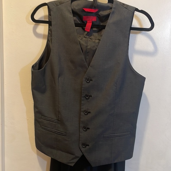 Hooded cape nwt - Picture 5 of 8